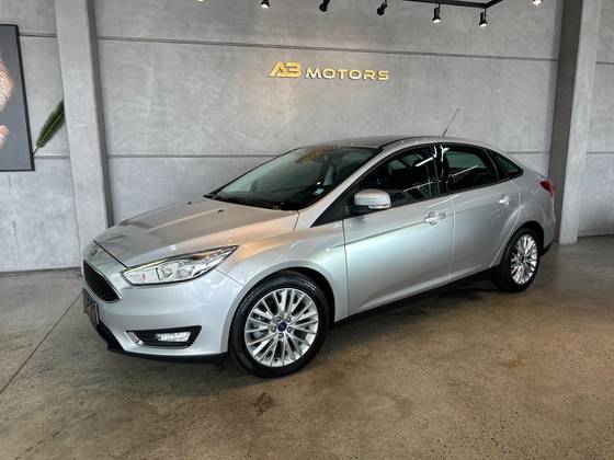 FORD FOCUS 2.0 SE 16V FLEX 4P POWERSHIFT